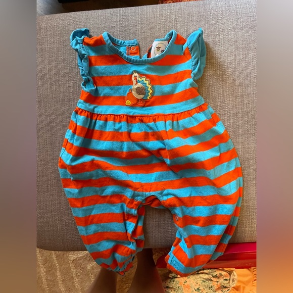Turkey Romper 🦃 - Picture 3 of 4